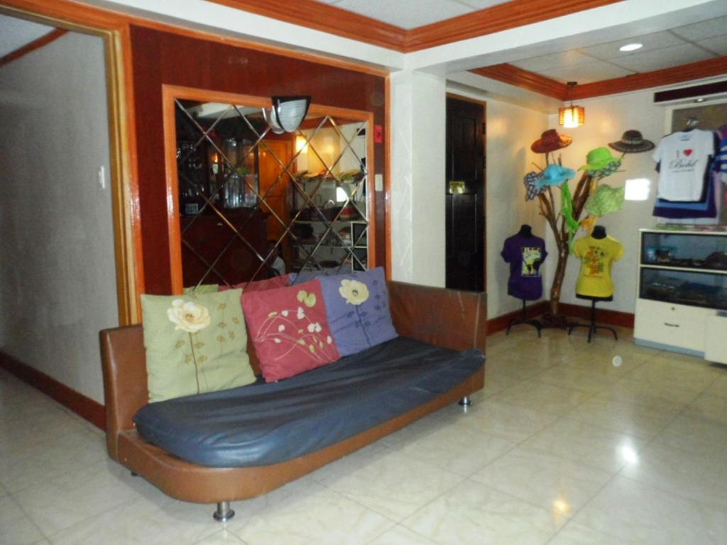 Vest Grand Suites Panglao Exterior foto